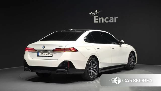 BMW 5 Series (G60) id 4590580 из Кореи 12