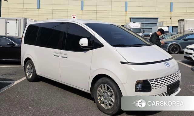 Hyundai Staria 2024 Белый из Кореи, фото 4