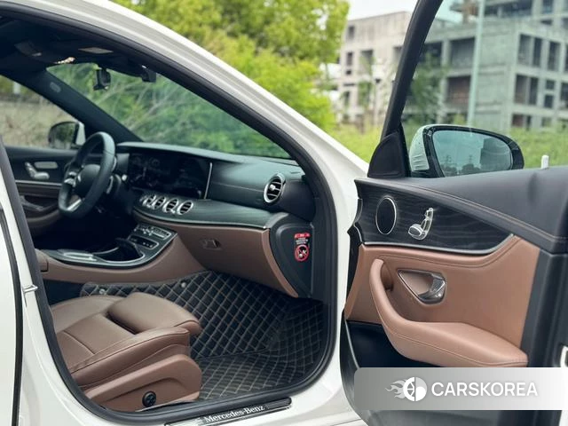 Mercedes-Benz E-class id 4265457 из Китая 8