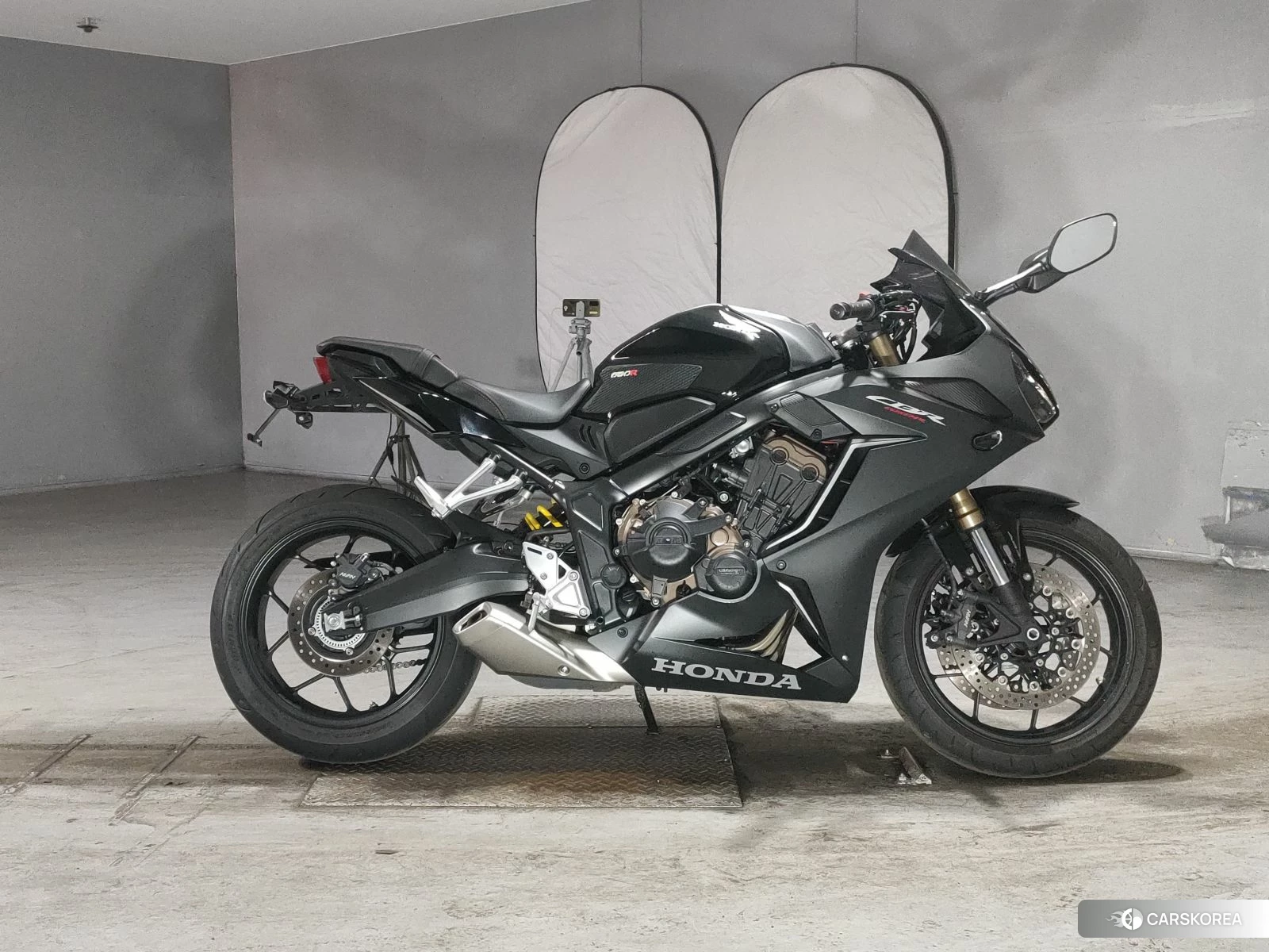 Проданный Honda CBR650R id 4200353 из Японии