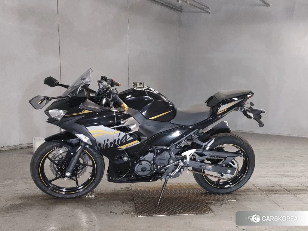 Проданный Kawasaki NINJA 400 2019 из Японии, фото 2