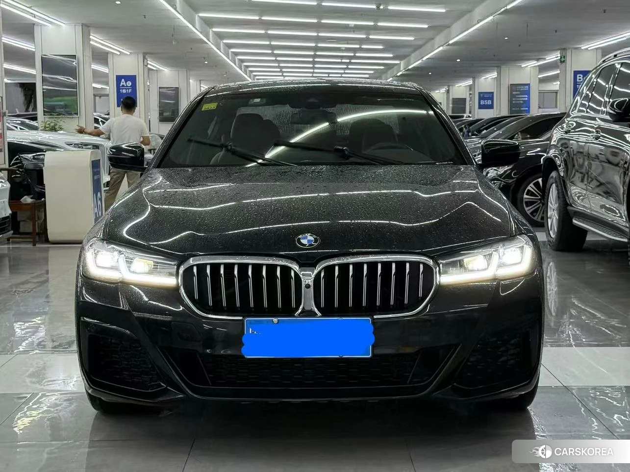 BMW 5 series 2020 Черный из Китая, фото 2
