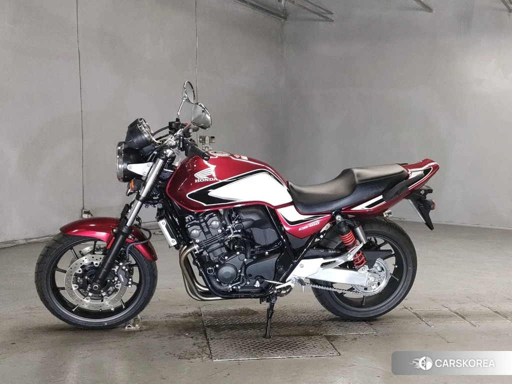 Проданный Honda CB400SF 2022 из Японии