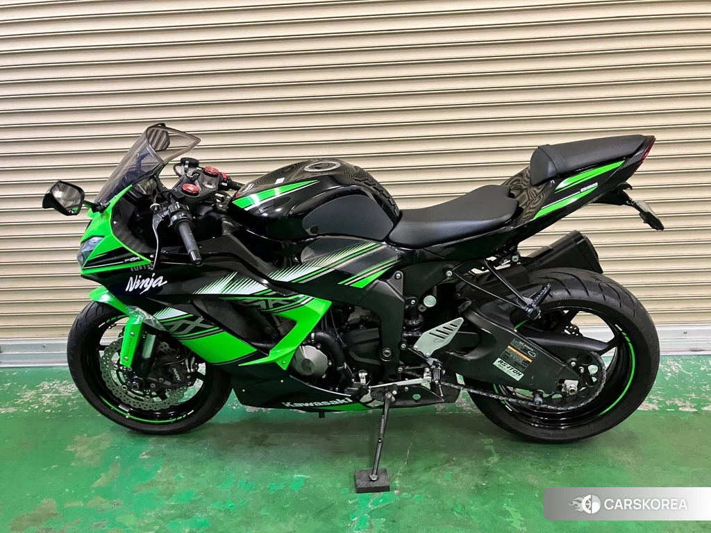 Проданный Kawasaki NINJA ZX-6R 2016 из Японии, фото 2