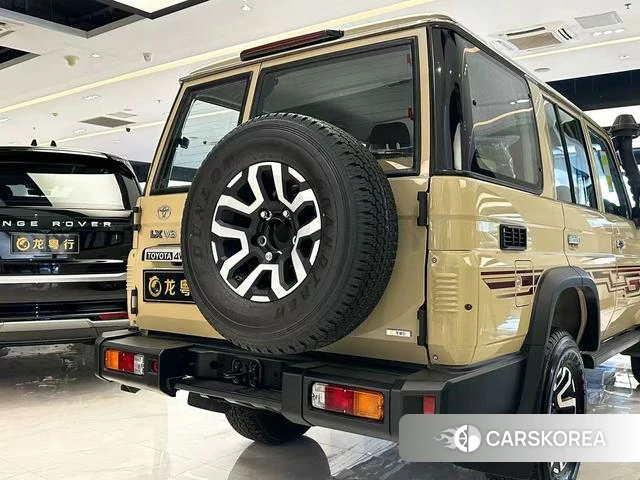 Toyota Land Cruiser (imported) 2024 Желтый из Китая, фото 2