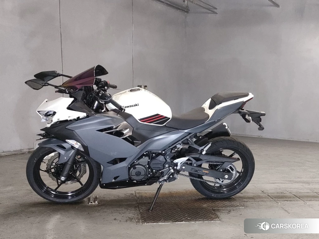 Проданный Kawasaki NINJA 400 2024 из Японии, фото 2