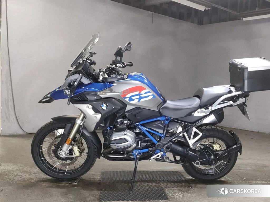 Проданный BMW R1200GS 2017 из Японии