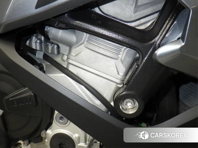 Engine photo