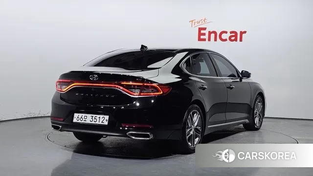 Hyundai Grandeur IG id 3045523 из Кореи 12