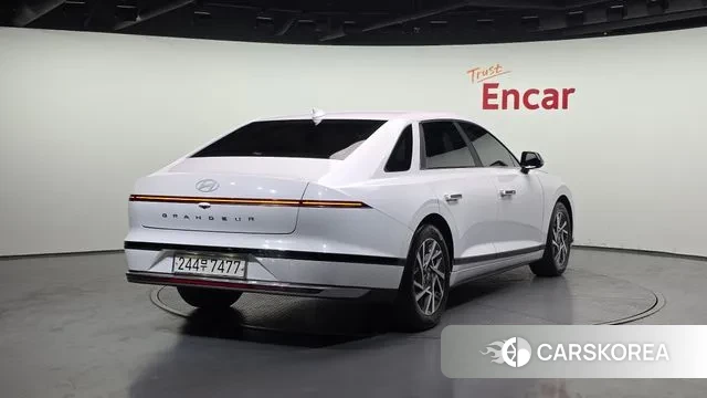 Hyundai Grandeur (GN7) id 3745301 из Кореи 12