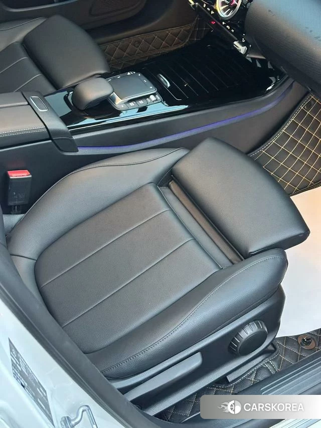Mercedes-Benz Class A 2022 Белый из Китая, фото 2