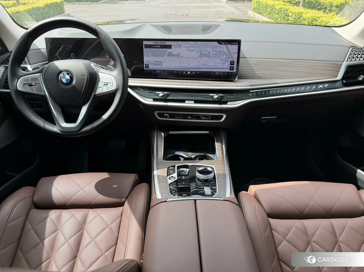 BMW X7 2024 Черный из Китая, фото 4