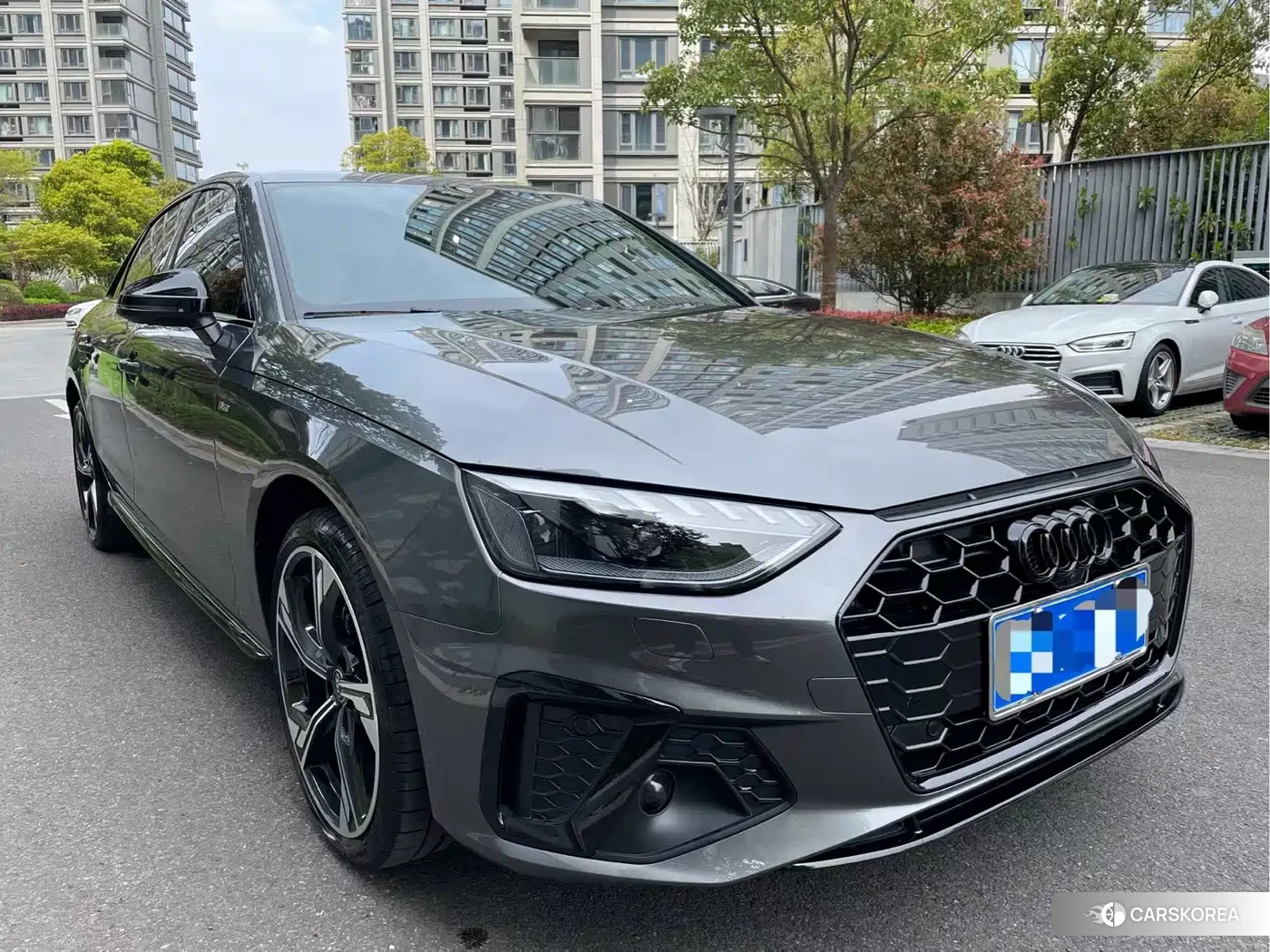 Audi A4L 2025 Silver/gray из Китая, фото 6