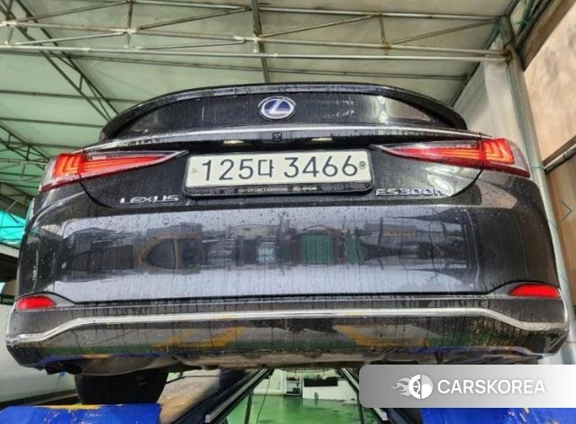 Lexus ES300h 7th generation 2021 Черный из Кореи, фото 2