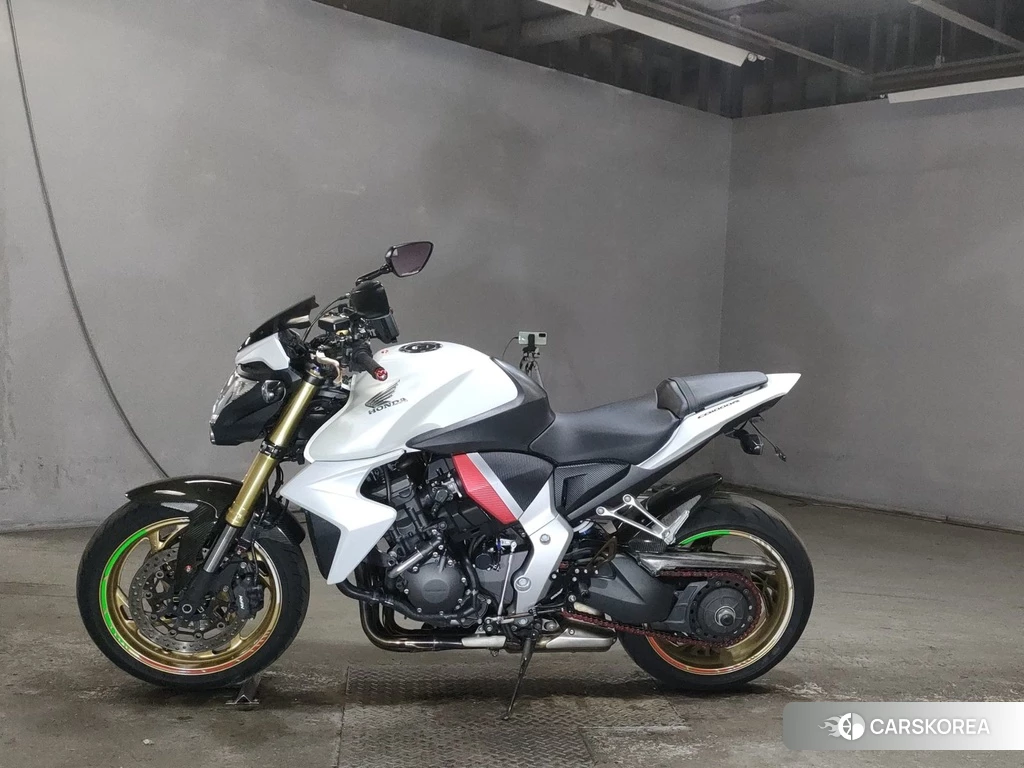 Проданный Honda CB1000R 2013 из Японии, фото 2