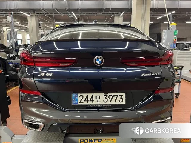 BMW X6 (G06) 2025 Черный из Кореи, фото 2