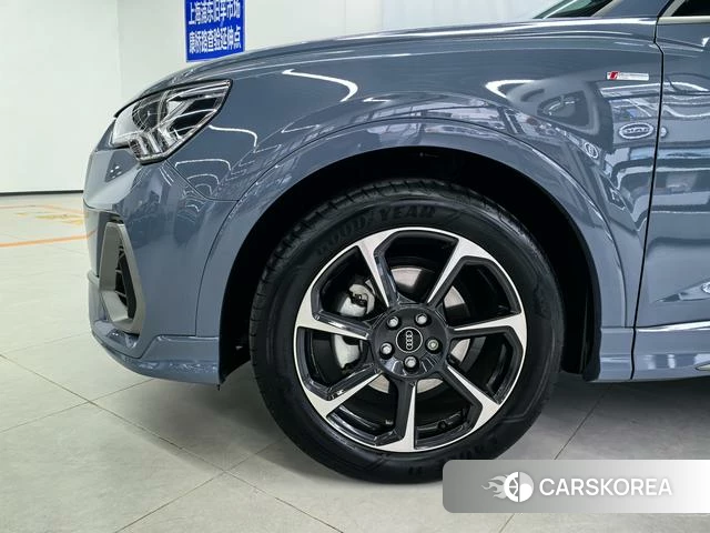 Audi Q3 Sportback id 4211525 из Китая 12