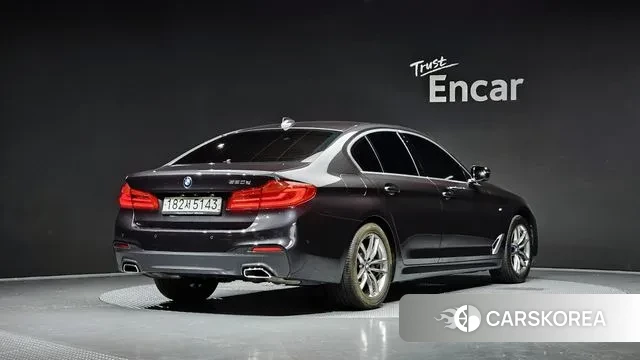 BMW 5 Series (G30) id 3033676 из Кореи 12