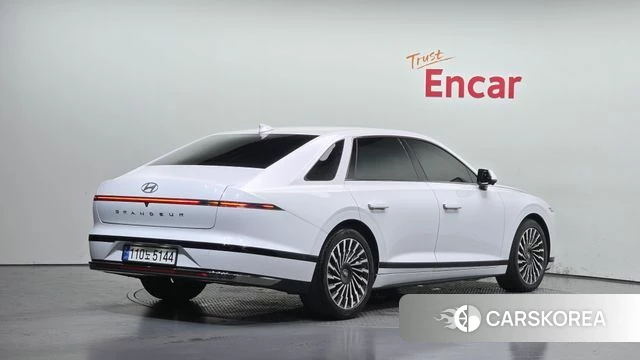 Hyundai Grandeur (GN7) id 4630896 из Кореи 12