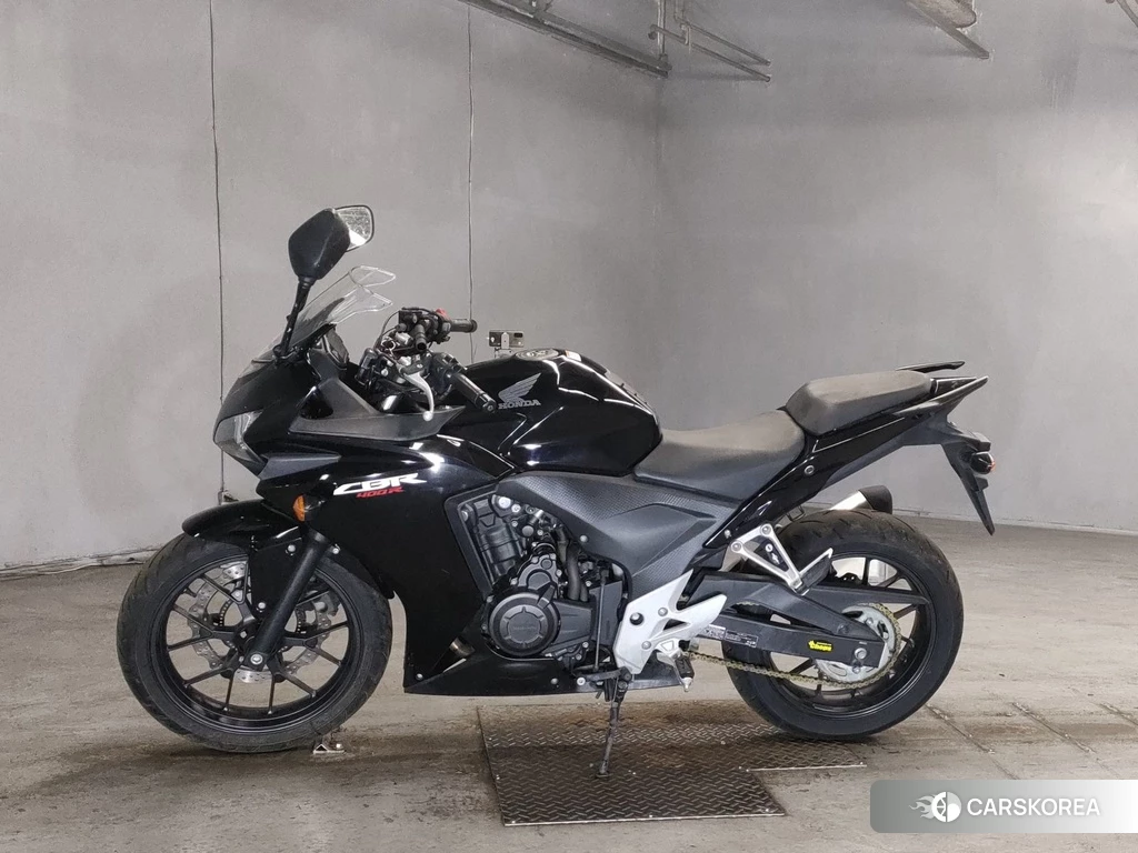 Проданный Honda CBR400R 2014 из Японии, фото 2