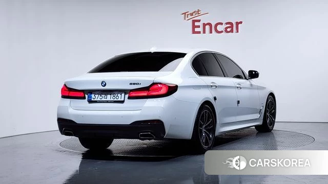 BMW 5 Series (G30) id 4463579 из Кореи 12