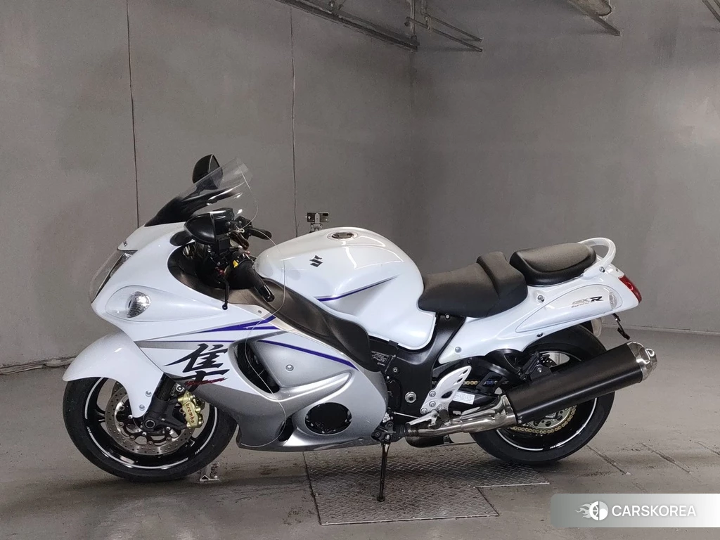 Проданный Suzuki GSX1300R HAYABUSA 2016 из Японии, фото 2