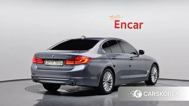 BMW 5 Series (G30) id 2994936 из Кореи 12