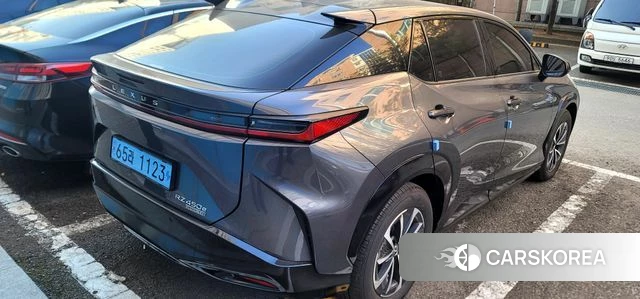 Lexus RZ450e id 4772885 из Кореи 7