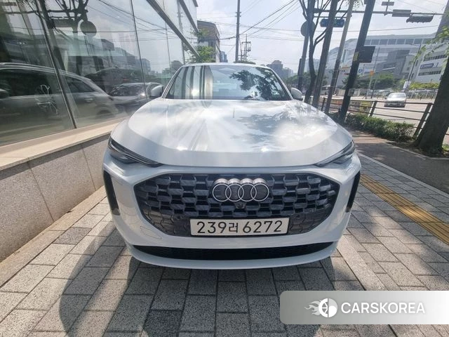 Audi Q5 (80A) 2025 Белый из Кореи, фото 2