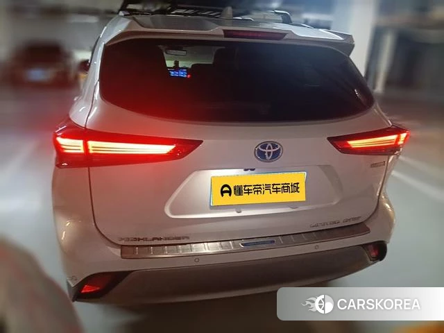 Toyota Highlander 2022 Белый из Китая, фото 2