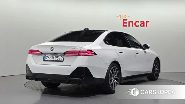 BMW 5 Series (G60) id 4462404 из Кореи 12