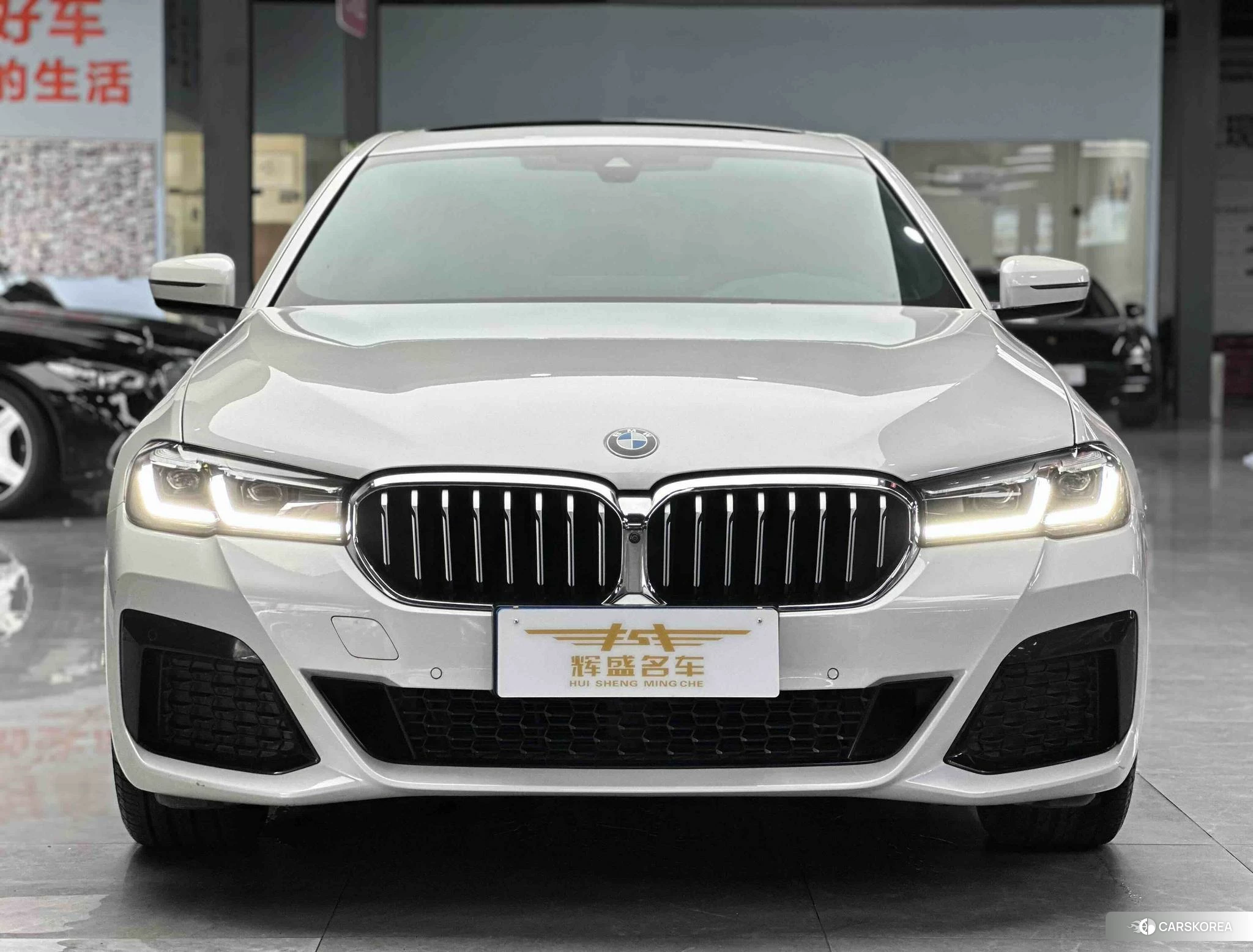 BMW 5 series 2021 Белый из Китая, фото 2