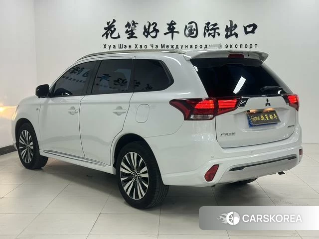 Mitsubishi  Outlander id 4207645 из Китая 12