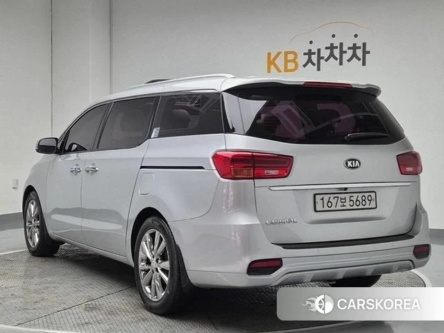 Kia The New Carnival id 4225630 из Кореи 12