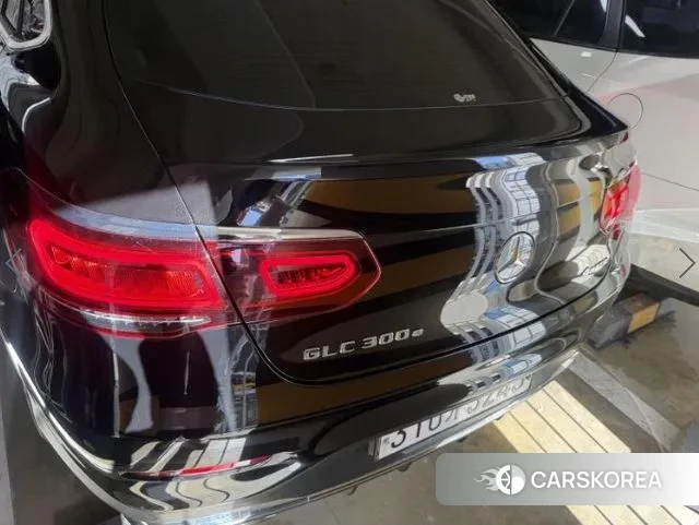 Mercedes-Benz GLC-Class X253 2020 Черный из Кореи, фото 2