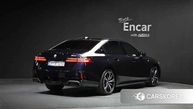 BMW 5 Series (G60) id 4177616 из Кореи 12