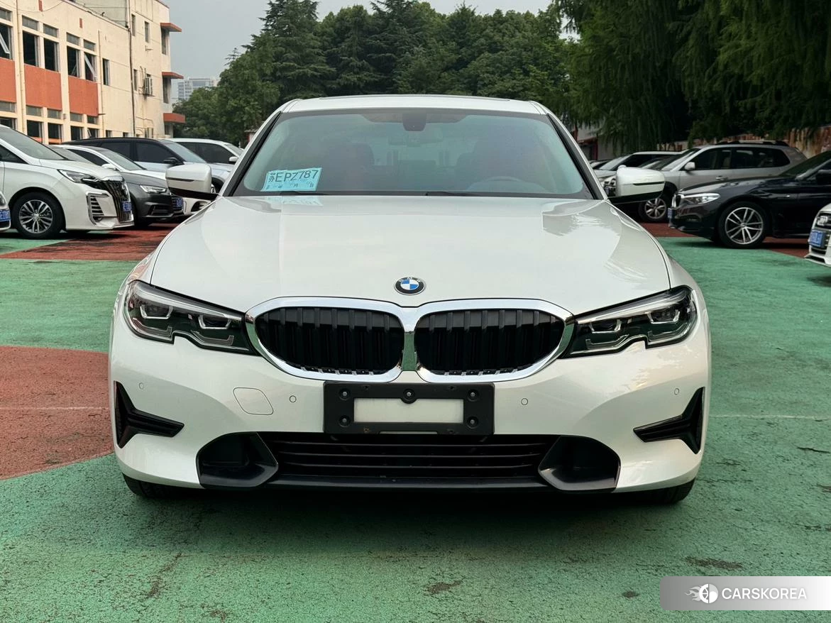 BMW 3 series 2021 Белый из Китая, фото 2