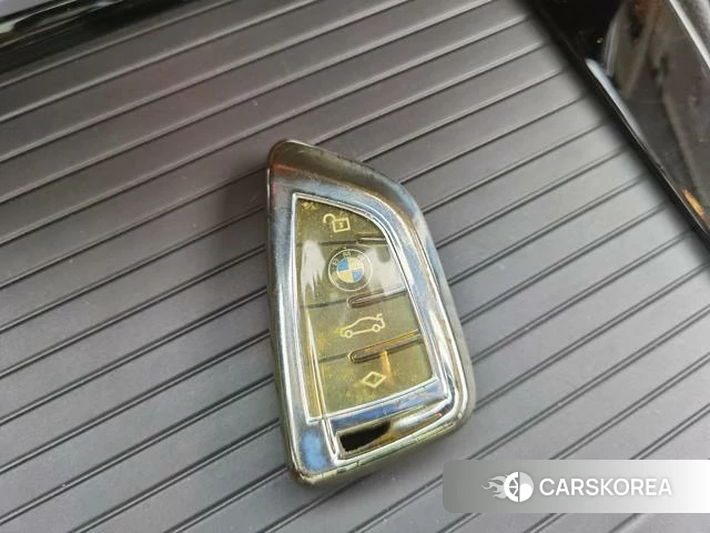 BMW X3 id 4297936 из Китая 12