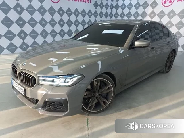 BMW 5 Series (G30) 2021 Серебристо-серый из Кореи, фото 2