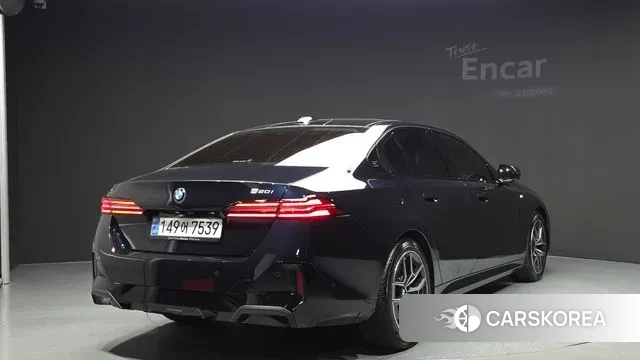 BMW 5 Series (G60) id 3471961 из Кореи 12