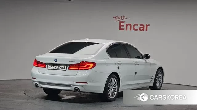 BMW 5 Series (G30) id 3691937 из Кореи 12