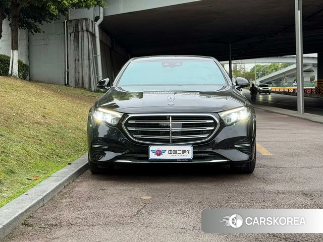 Mercedes-Benz E-class 2024 Черный из Китая, фото 2