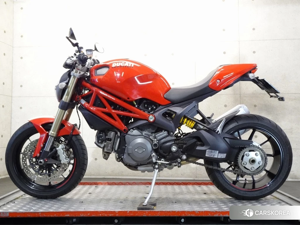 Проданный Ducati MONSTER 1100 EVO 2012 из Японии, фото 2