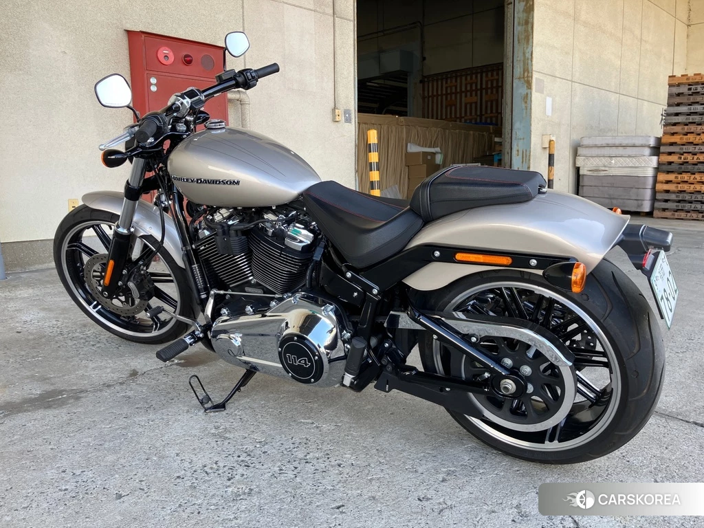 Проданный Harley-Davidson Softail Breakout FXBRS1868 2019 из Японии, фото 2