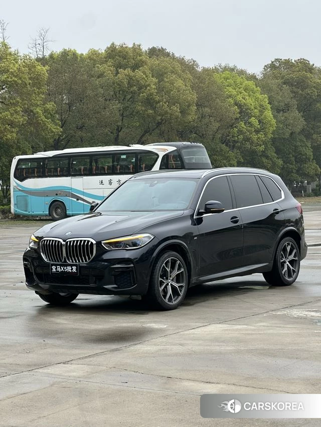 BMW X5 2023 Черный из Китая, фото 2