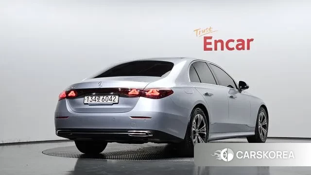 Mercedes-Benz E-Class W214 id 3590575 из Кореи 12