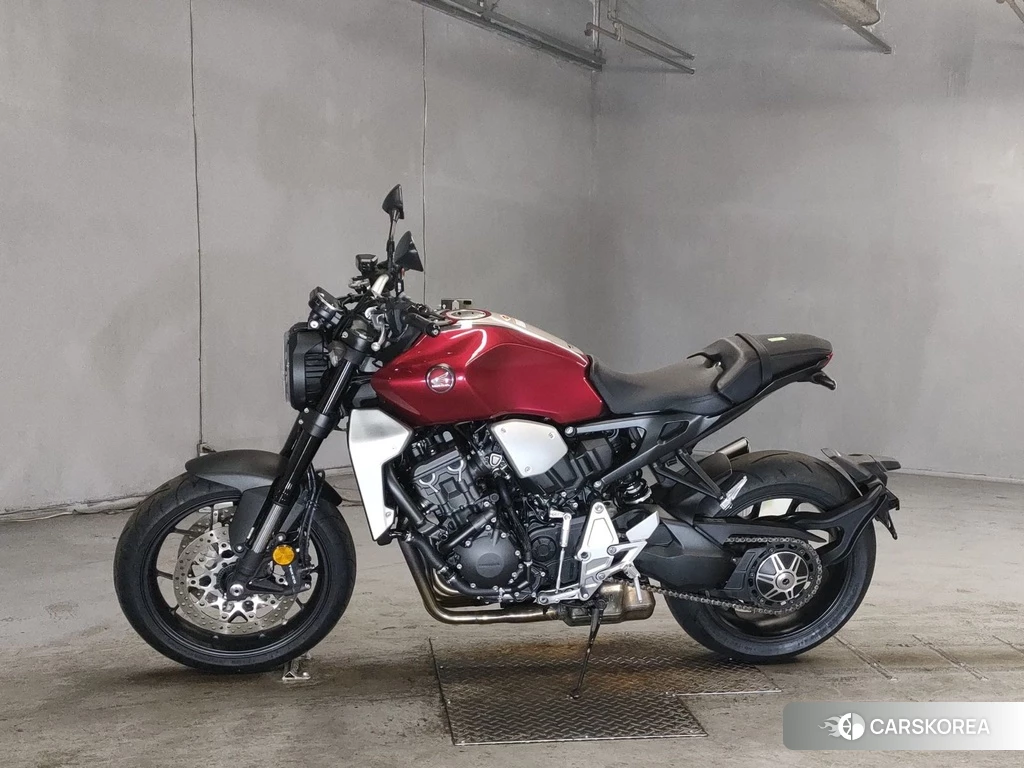 Проданный Honda CB1000R 2020 из Японии, фото 2