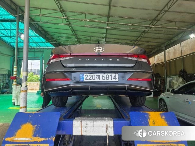 Hyundai The New Avante (CN7) 2024 Серебристо-серый из Кореи, фото 2