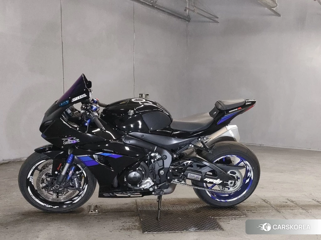 Проданный Suzuki GSX-R1000R 2019 из Японии, фото 2