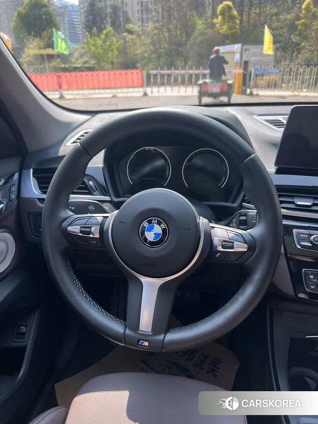 BMW X1 id 3876272 из Китая 8